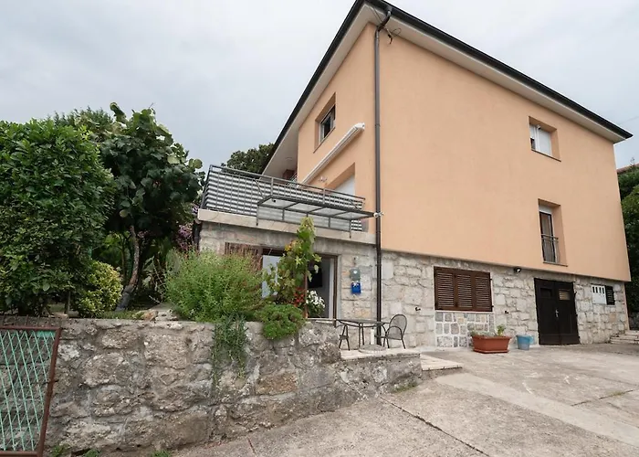 아파트 Lara - Private Parking And Garden *