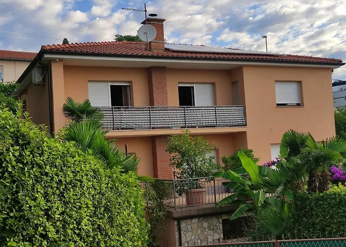 Lara - Private Parking And Garden 아파트