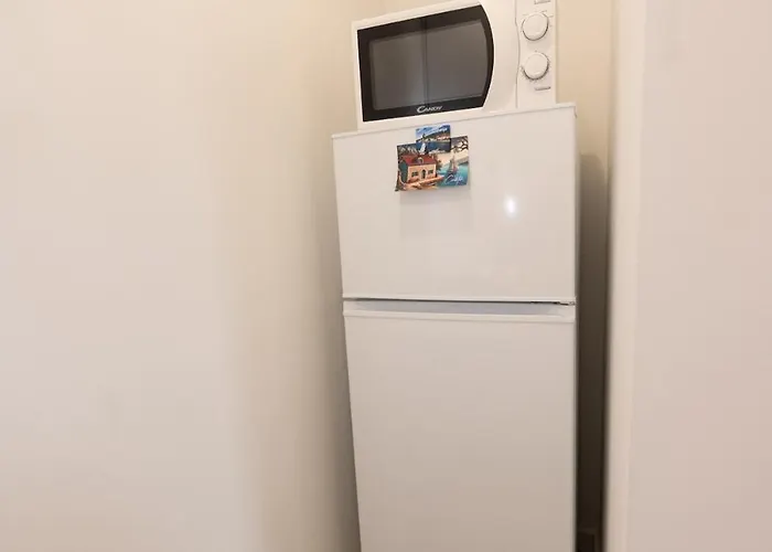 Lara - Private Parking And Garden