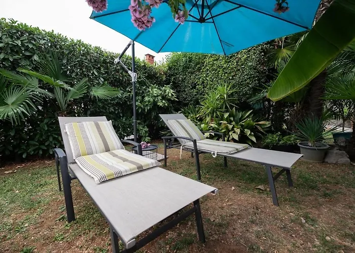 Lara - Private Parking And Garden * Kovacic